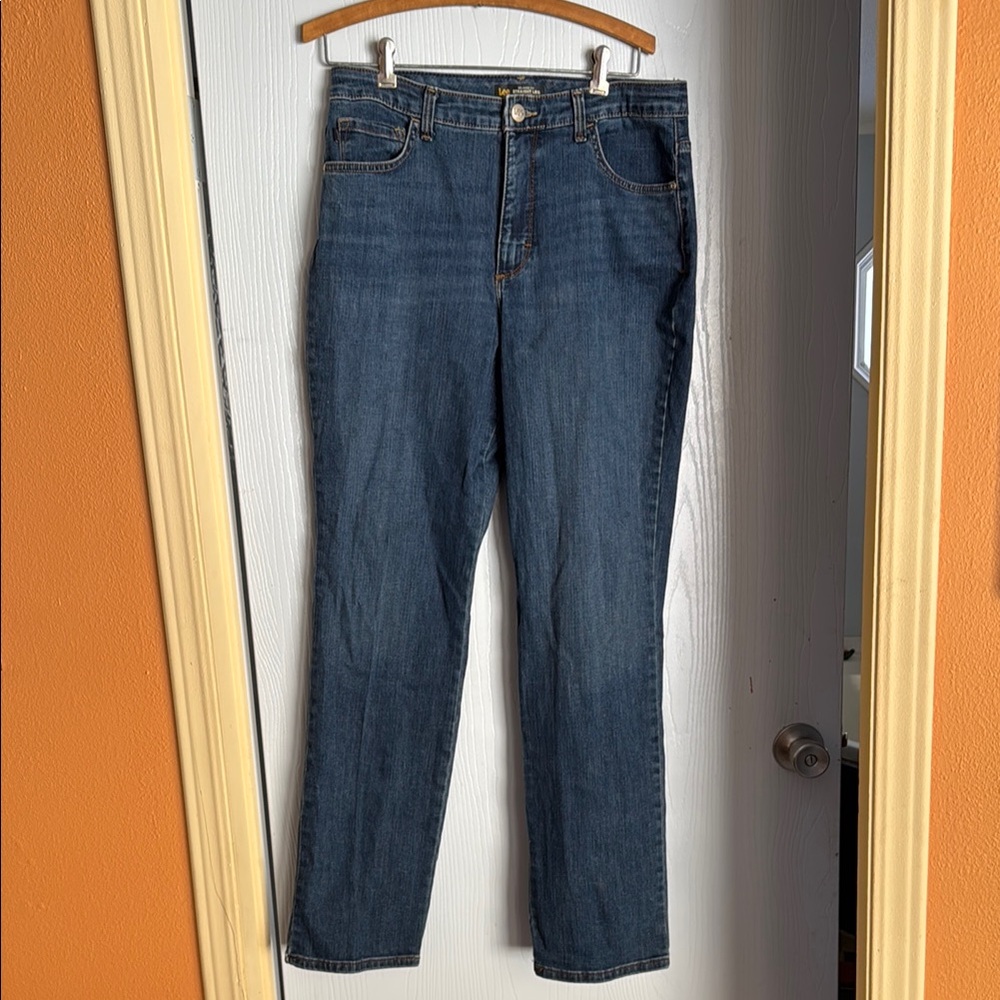 Lee High-rise Straigh Blue Denim Jeans